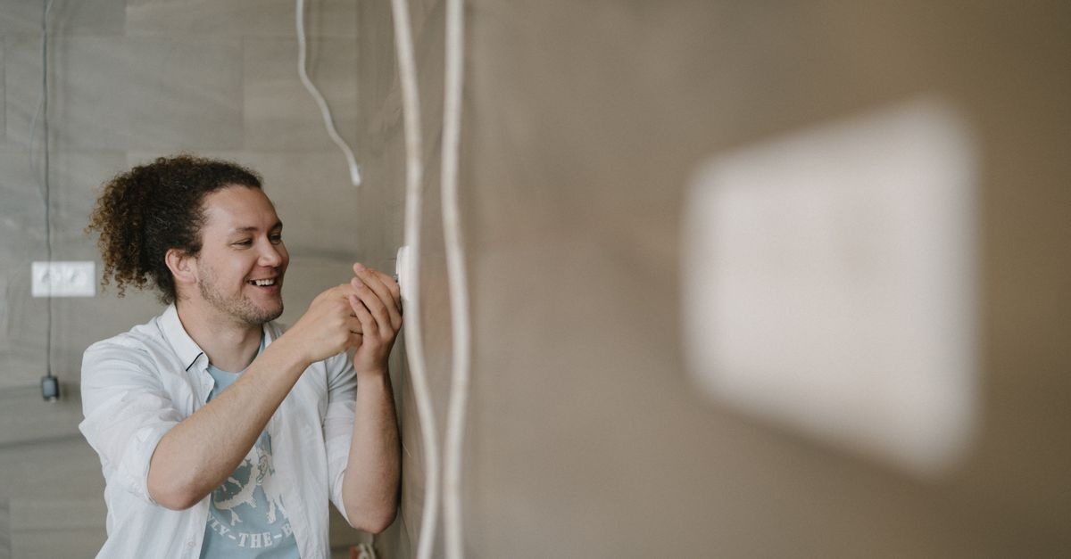 Sicher, stilvoll, smart: So planen Sie die Elektroinstallation im Bad richtig
